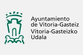 Reunión telemática entre los máximos responsables deportivos del Ayuntamiento de Vitoria-Gasteiz, Favafutsal y diferentes Federaciones de deportes con contacto.